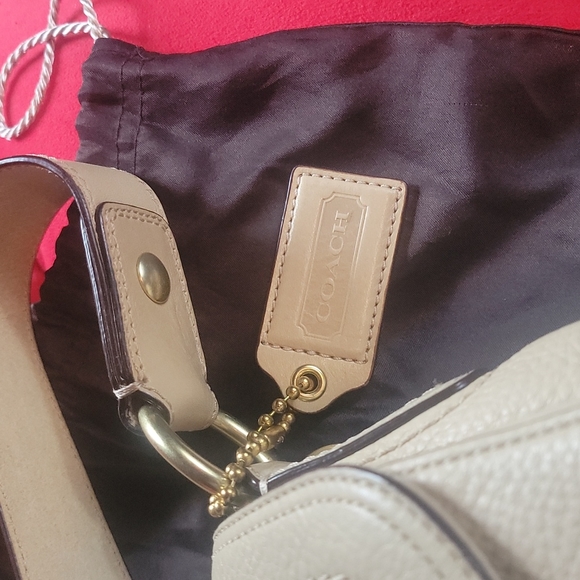 Coach Soft Pebble Collection - Picture 3 of 9